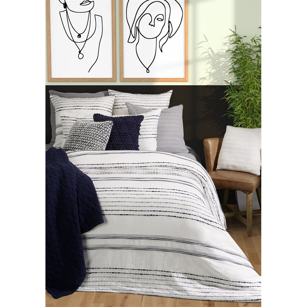 Jeremy Duvet Cover w/Shams