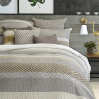 Beason Quilt Set