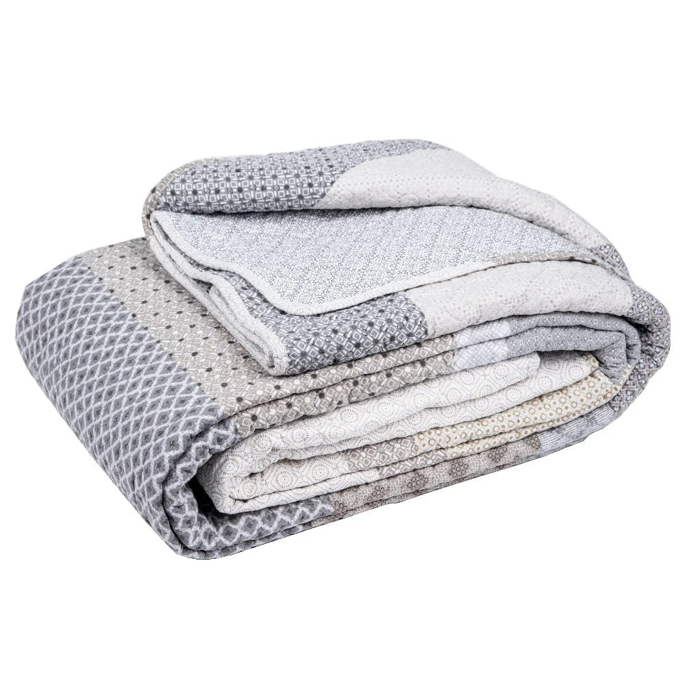 Beason Quilt Set
