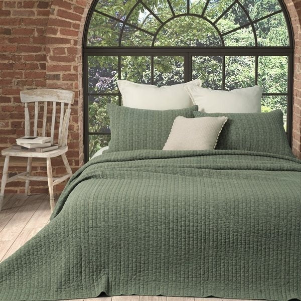 Estelle Quilt w/Shams
