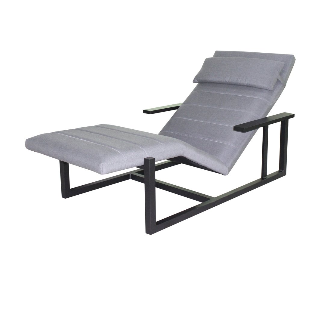 Roxy Outdoor Lounger