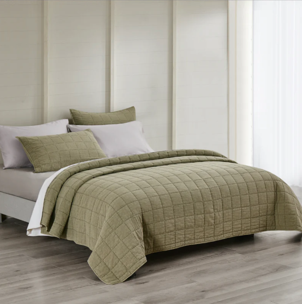 Squares Coverlet  w/Shams