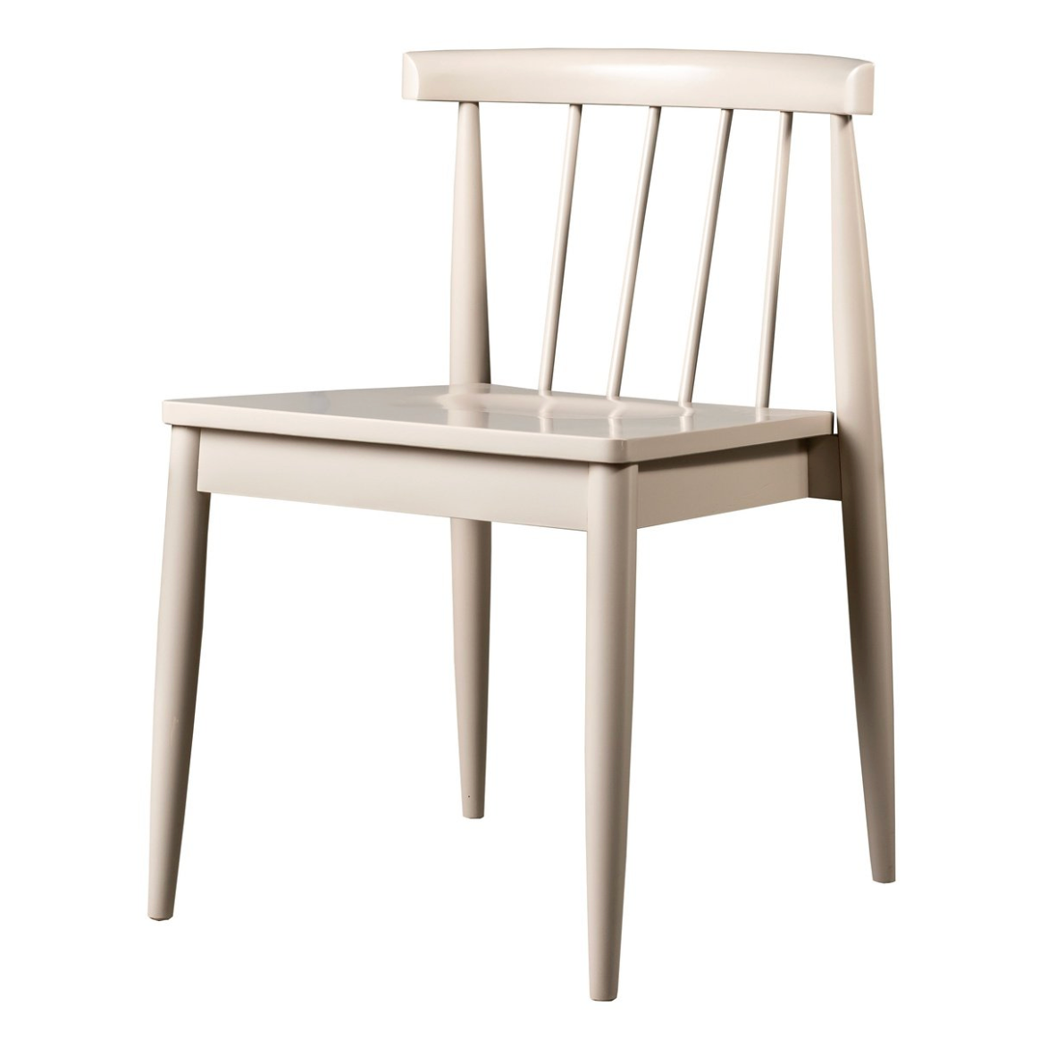 Millbrook 66" Oval Table And 5 Smile Chairs